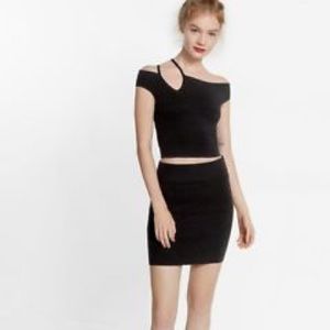 Express Off The Shoulder Crop Top